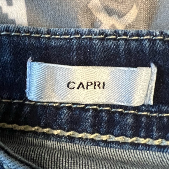 Vigoss Blue Denim Capris - Picture 3 of 5